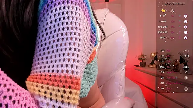 Snapshot of Beck_jones chatting on December 4, 2024, 5:11 pm Beck jones online show from December 4, 2024, 5:11 pm