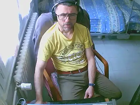 Lokoum3939 online show from March 9, 2026, 12:42 pm