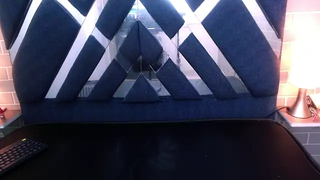 AndreaGil  online show from February 18, 2025, 8:14 pm