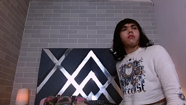 AndreaGil  online show from January 15, 2026, 7:28 pm