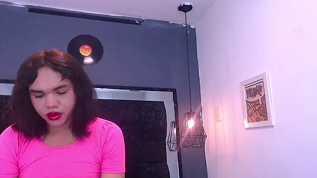 AndreaGil  online show from February 5, 2026, 7:18 pm