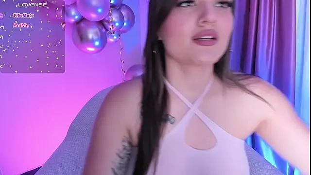 Snapshot of ellarosee_ chatting on March 18, 2025, 7:31 pm ellarosee online show from March 18, 2025, 7:31 pm