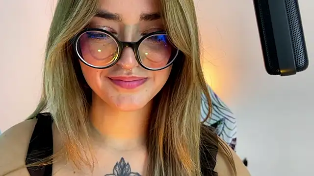 SweetJennaa online show from February 10, 2026, 1:10 am