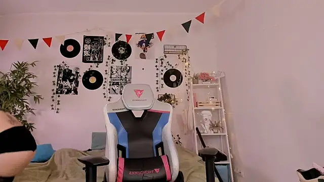 Viv Player online show from January 30, 2025, 4:27 am