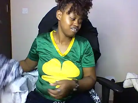 Snapshot of Candii_wet_ chatting on November 13, 2025, 4:50 pm Candii wet online show from November 13, 2025, 4:50 pm