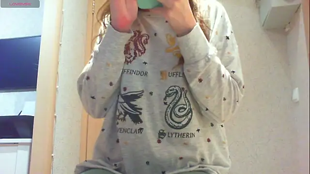 khu yam online show from October 26, 2025, 2:45 pm