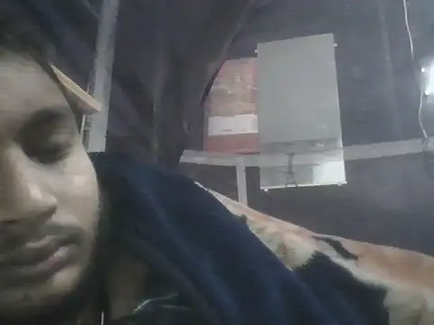 Snapshot of ShivamFactor3 chatting on October 24, 2025, 1:35 am ShivamFactor3 online show from October 24, 2025, 1:35 am