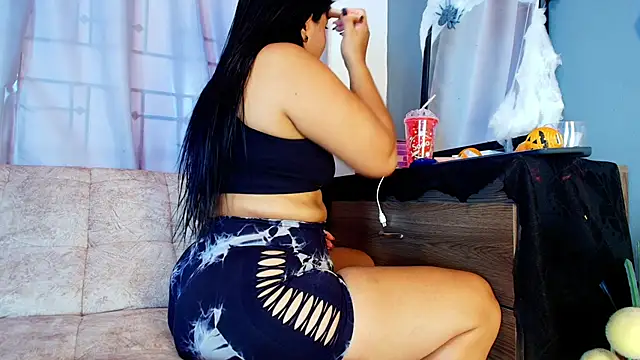 jade brunnette online show from October 27, 2025, 8:02 pm