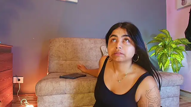 Snapshot of jade_brunnette chatting on May 31, 2026, 8:21 pm jade brunnette online show from May 31, 2026, 8:21 pm