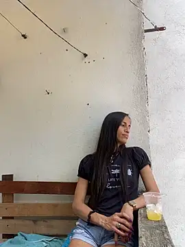 AlexaWarner online show from February 28, 2026, 6:09 pm