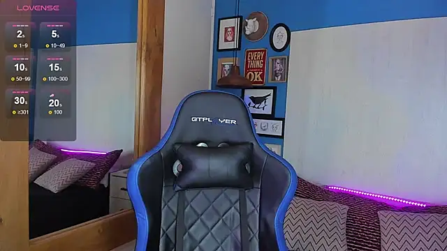 VladHellsing4 online show from February 20, 2025, 2:46 pm