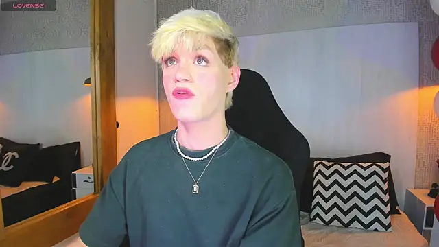 VladHellsing4 online show from February 22, 2026, 4:27 pm