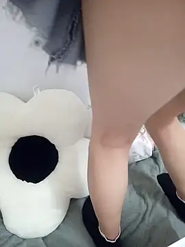 Snapshot of Lovely_kute chatting on December 26, 2024, 3:31 pm Lovely kute online show from December 26, 2024, 3:31 pm