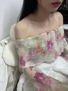 Snapshot of Lovely_kute chatting on February 23, 2025, 6:56 pm Lovely kute online show from February 23, 2025, 6:56 pm