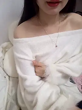 Snapshot of Lovely_kute chatting on February 24, 2025, 4:27 am Lovely kute online show from February 24, 2025, 4:27 am