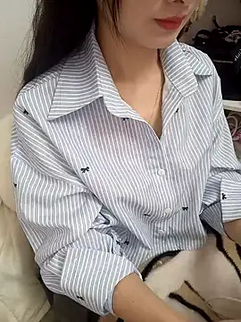 Snapshot of Lovely_kute chatting on February 28, 2025, 3:48 am Lovely kute online show from February 28, 2025, 3:48 am