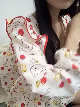 Snapshot of Lovely_kute chatting on March 8, 2025, 5:28 am Lovely kute online show from March 8, 2025, 5:28 am