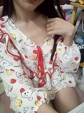 Snapshot of Lovely_kute chatting on September 30, 2025, 10:26 pm Lovely kute online show from September 30, 2025, 10:26 pm