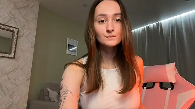 Snapshot of Eva_Eva_ chatting on December 18, 2024, 10:02 pm Eva Eva online show from December 18, 2024, 10:02 pm