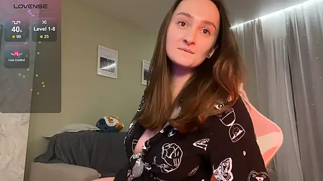 Snapshot of Eva_Eva_ chatting on January 13, 2025, 10:35 pm Eva Eva online show from January 13, 2025, 10:35 pm