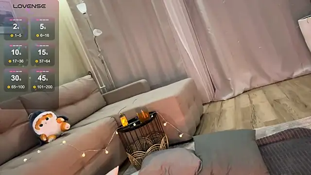 Snapshot of Eva_Eva_ chatting on January 19, 2025, 11:00 pm Eva Eva online show from January 19, 2025, 11:00 pm