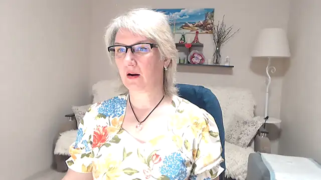 FleurMays online show from May 5, 2026, 5:26 am