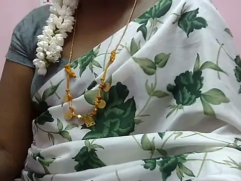 Hot akshara online show from February 18, 2026, 1:51 pm