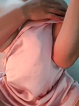 Leva laddy online show from March 9, 2025, 10:52 pm