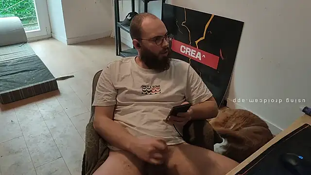 Snapshot of azagoul222 chatting on March 1, 2026, 11:01 am azagoul222 online show from March 1, 2026, 11:01 am