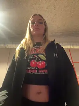 Snapshot of Lydie_off chatting on January 24, 2025, 11:15 am Lydie off online show from January 24, 2025, 11:15 am