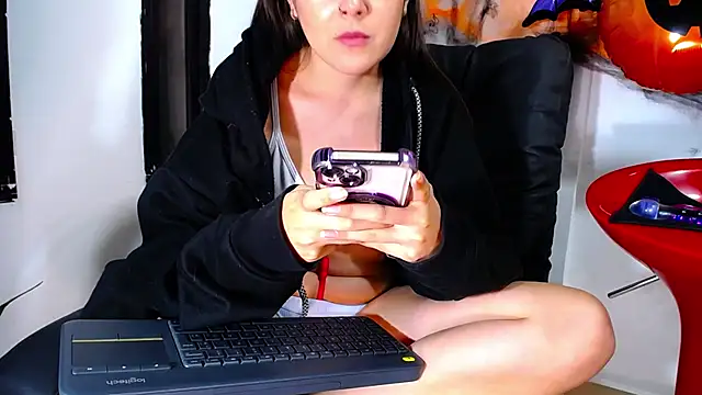 Snapshot of Megan_sexy18 chatting on October 10, 2025, 4:11 am Megan sexy18 online show from October 10, 2025, 4:11 am