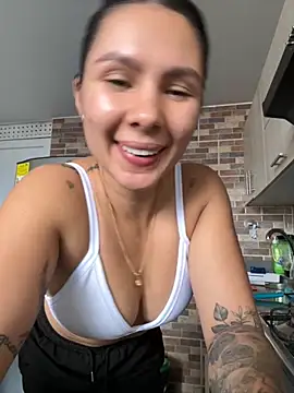 SofiaG  online show from November 8, 2025, 5:45 pm