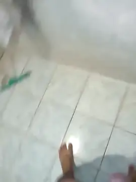 Snapshot of lele9457 chatting on February 20, 2025, 7:19 pm lele9457 online show from February 20, 2025, 7:19 pm