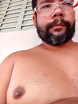 Snapshot of lele9457 chatting on March 20, 2025, 2:32 pm lele9457 online show from March 20, 2025, 2:32 pm