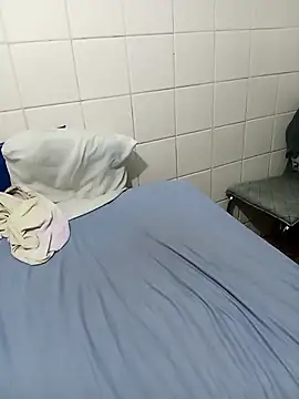 lele9457 online show from November 6, 2025, 7:26 pm