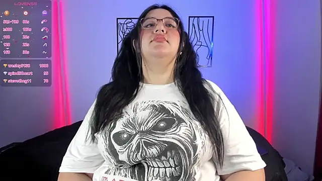 Snapshot of RubyPirsso18 chatting on February 17, 2025, 1:15 am RubyPirsso18 online show from February 17, 2025, 1:15 am