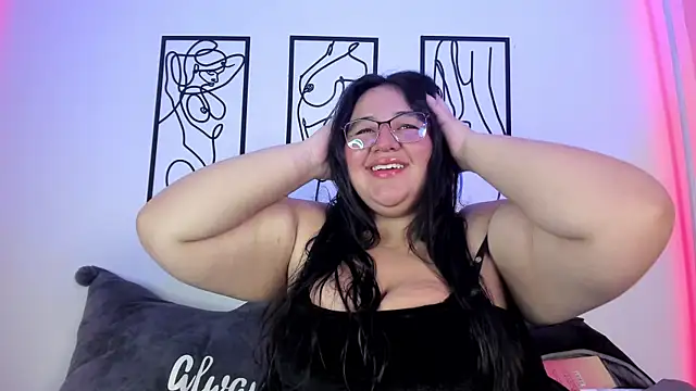 Snapshot of RubyPirsso18 chatting on March 6, 2025, 7:21 pm RubyPirsso18 online show from March 6, 2025, 7:21 pm