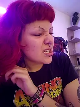 Sarah-Stoner online show from June 30, 2026, 6:42 pm