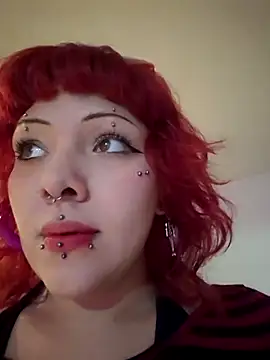 Sarah-Stoner online show from July 5, 2026, 3:23 am