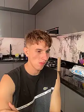 oliver Lz online show from October 19, 2025, 8:20 pm