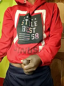 Snapshot of Hunter_boy9 chatting on January 8, 2026, 12:02 am Hunter boy9 online show from January 8, 2026, 12:02 am