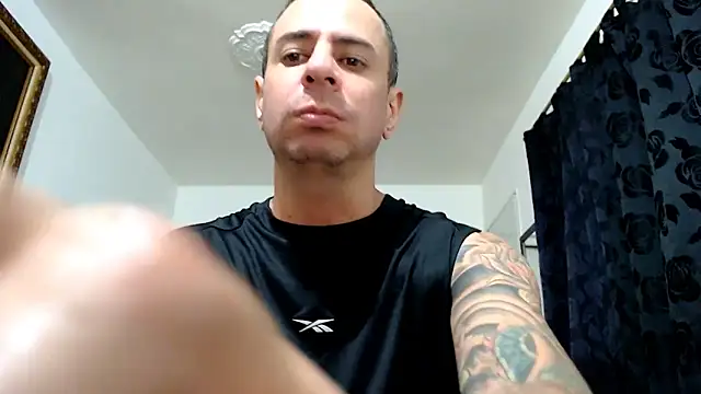 Snapshot of nicolay_74 chatting on November 20, 2025, 12:11 am nicolay 74 online show from November 20, 2025, 12:11 am