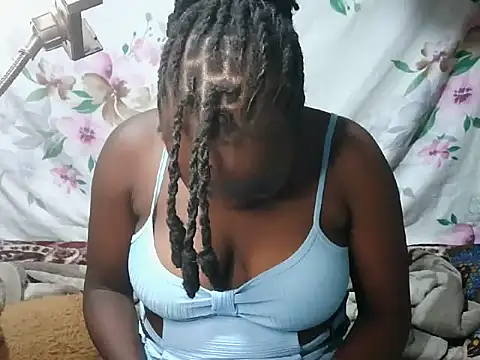 Snapshot of mdivah chatting on November 18, 2025, 7:07 pm mdivah online show from November 18, 2025, 7:07 pm