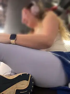 brooklynivy online show from April 21, 2026, 12:22 pm