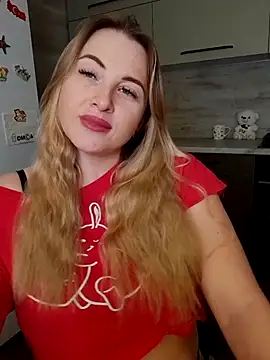 Cute Hot Alice online show from March 10, 2025, 9:18 pm