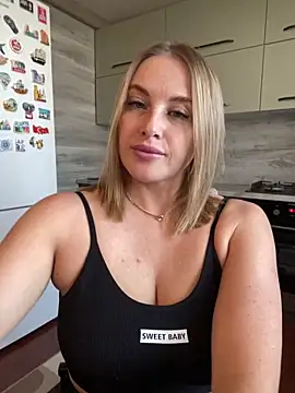 Snapshot of Cute_Hot_Alice chatting on May 5, 2026, 1:19 pm Cute Hot Alice online show from May 5, 2026, 1:19 pm