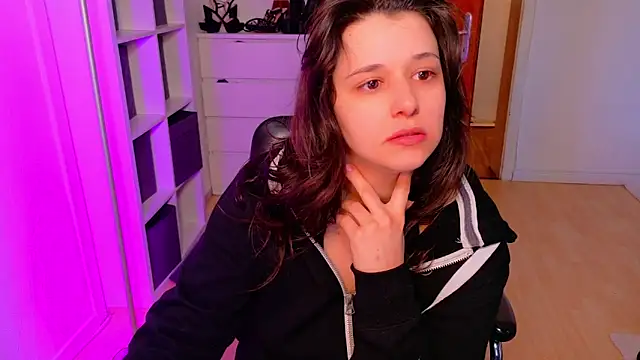 jenna-sxy19 online show from March 17, 2025, 12:46 pm