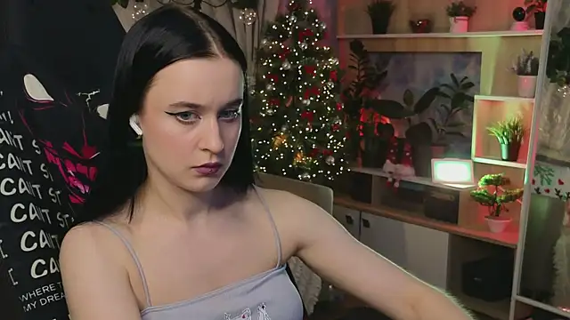 KiraLiLime online show from March 5, 2025, 9:26 pm