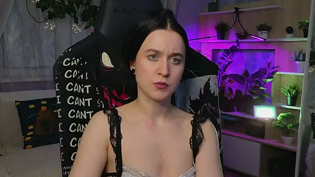 KiraLiLime online show from March 21, 2025, 10:17 pm