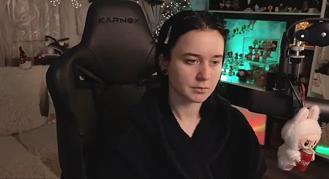 KiraLiLime online show from January 9, 2026, 9:05 pm